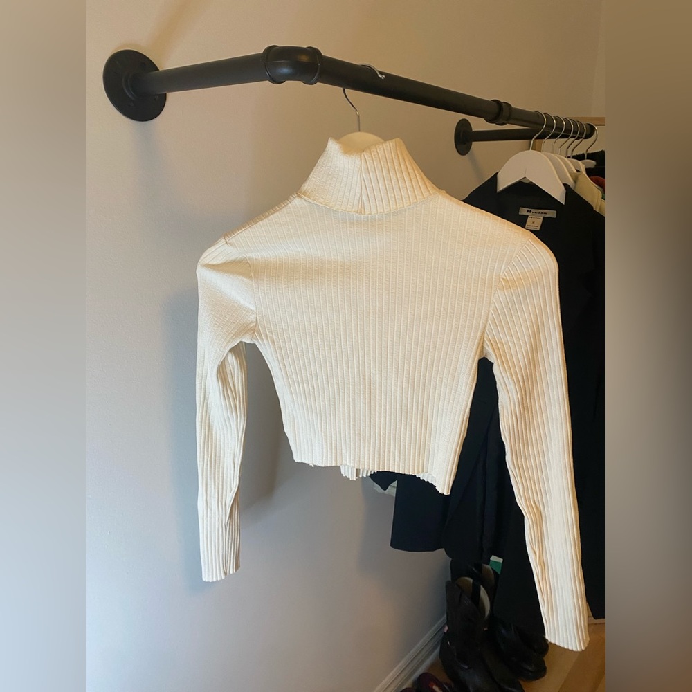 Cream turtleneck - Picture 2 of 2